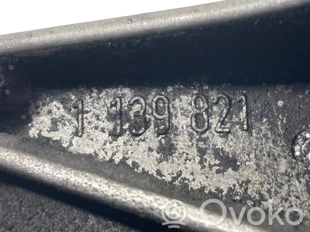 Dzinēja nostiprināšanas stiprinājums-kronšteins