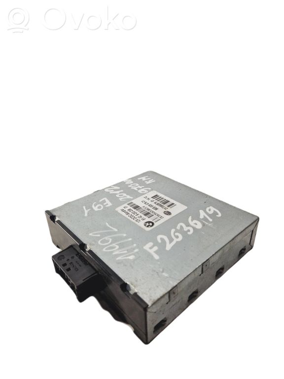 Voltage converter / converter module