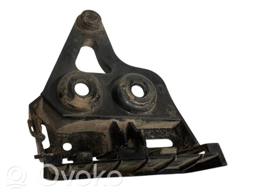 Rear bumper mounting bracket