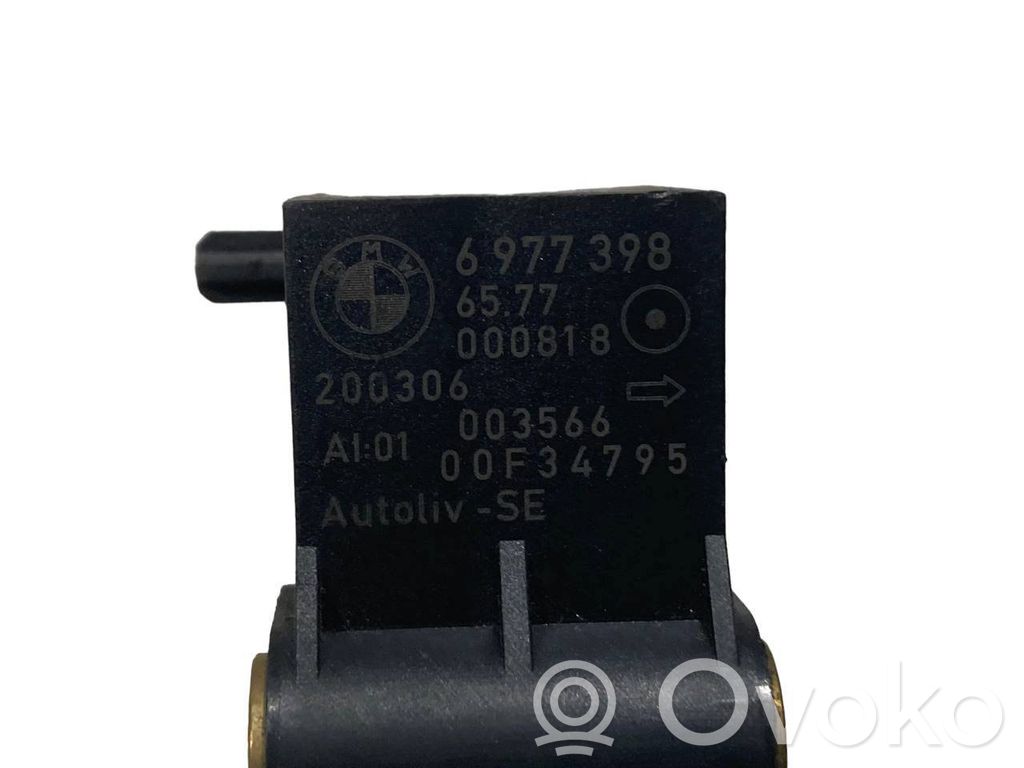 Gaisa spilvenu trieciensensors