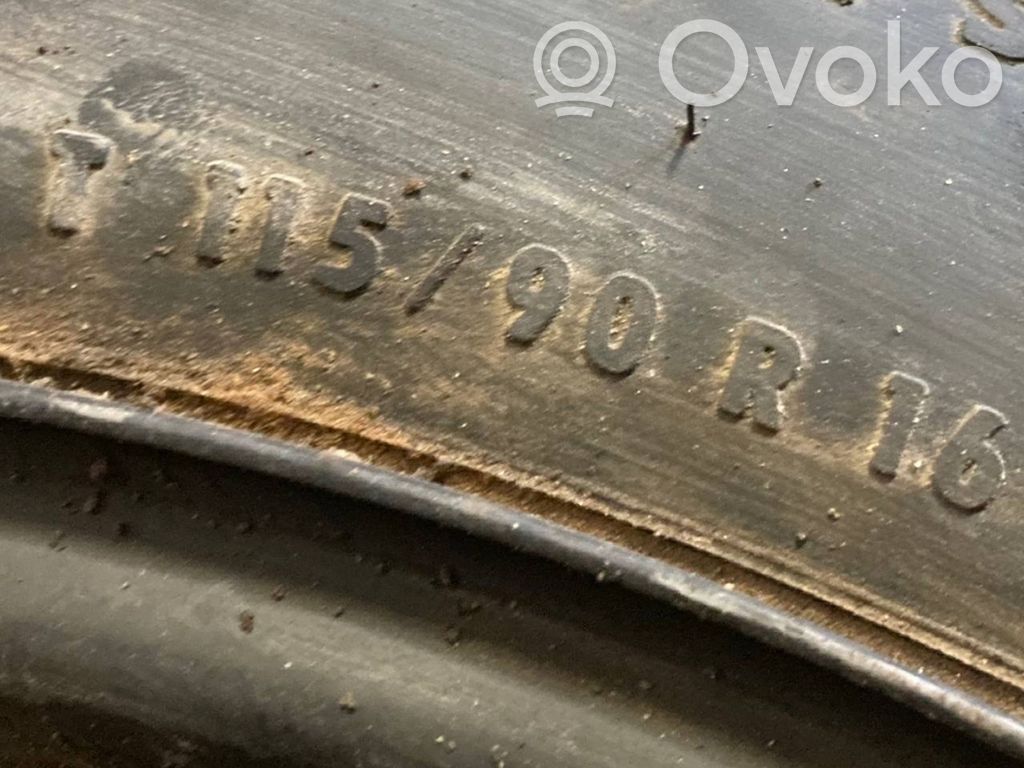 R 16 rezerves ritenis