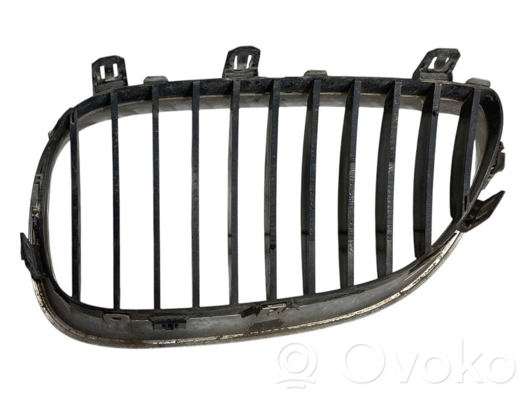 Front grille