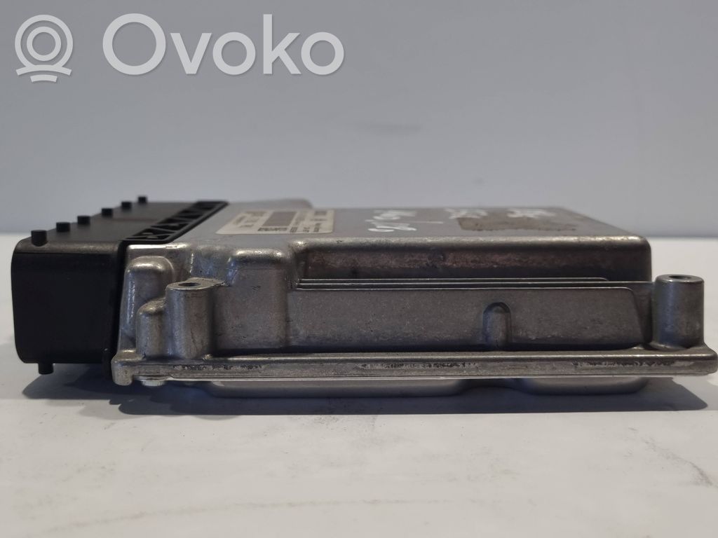 Dzinēja vadības bloks