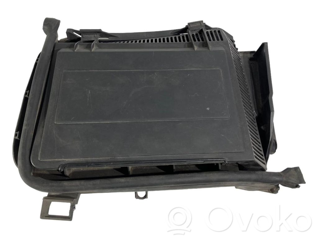 Plastic housing of the cabin air unit