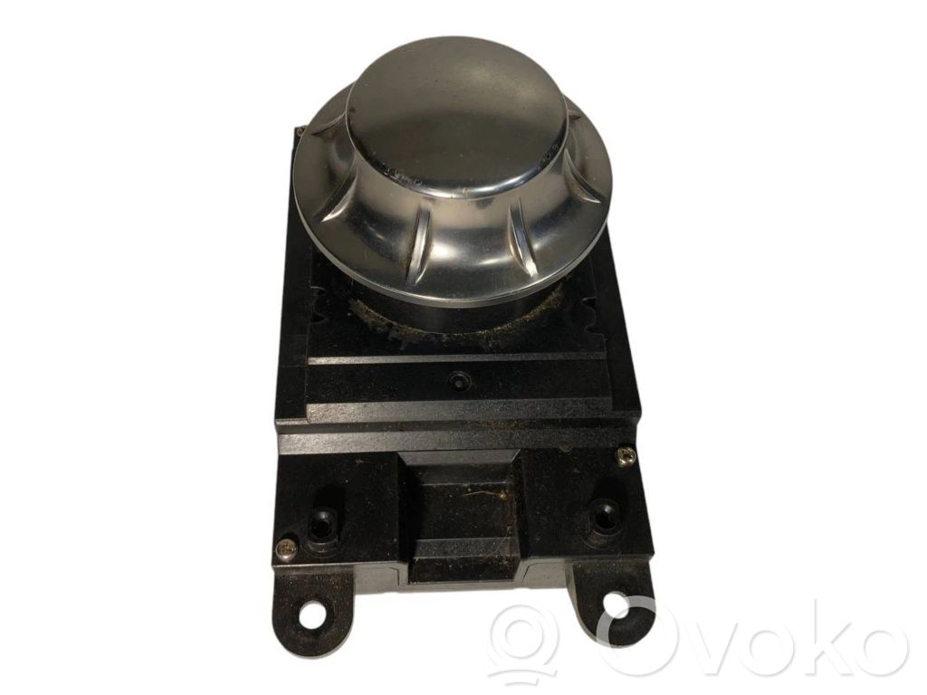 Multifunction control switch/button