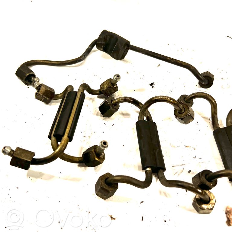 Fuel injection pipe(s)