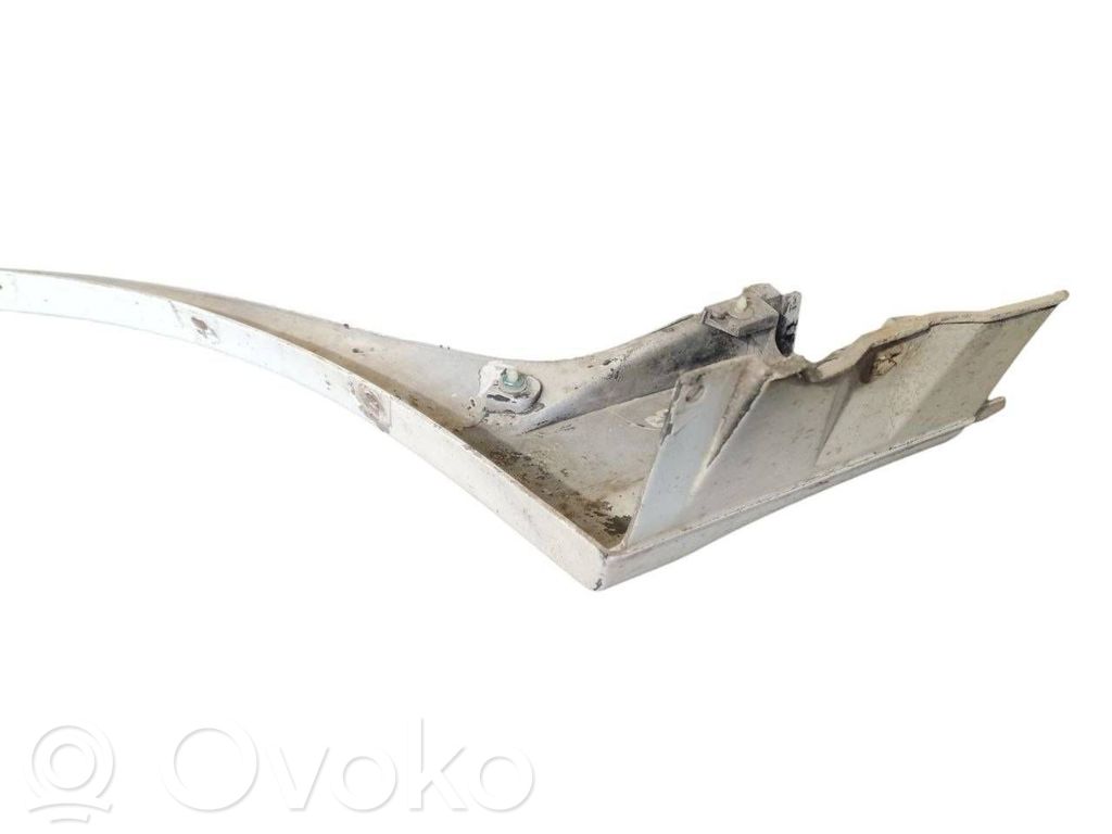 Front arch trim