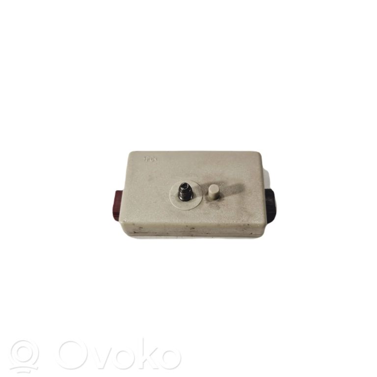Antenas vadības bloks