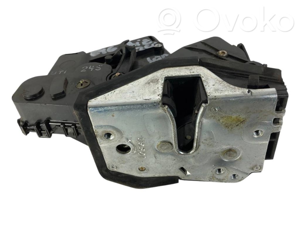 Aizmugurē slēdzene