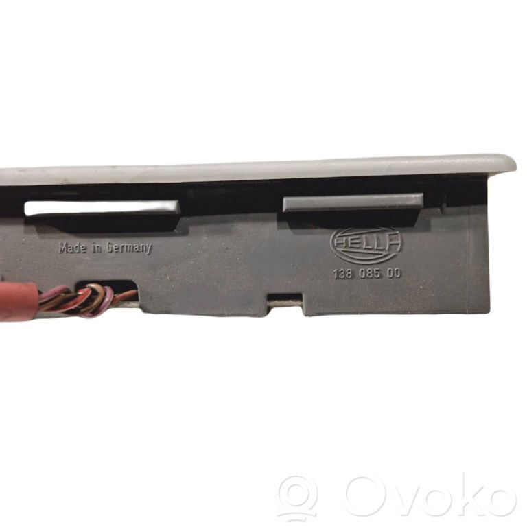 Освещение передних сидений