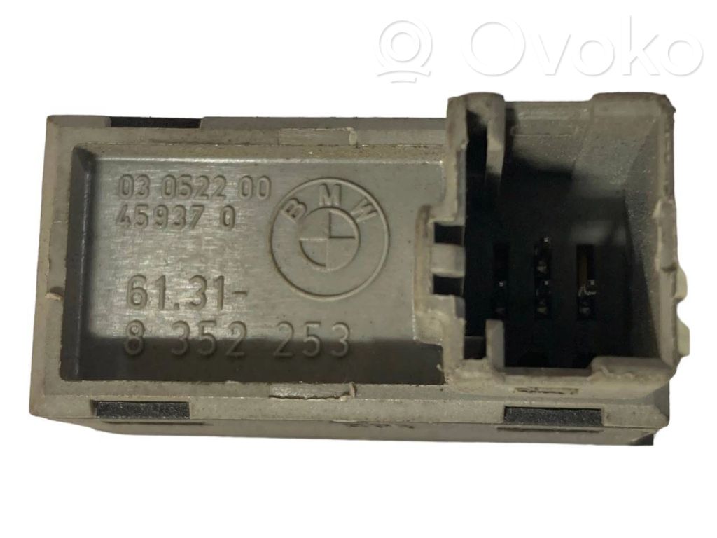 Parkošanas (PDC) sensoru slēdzis