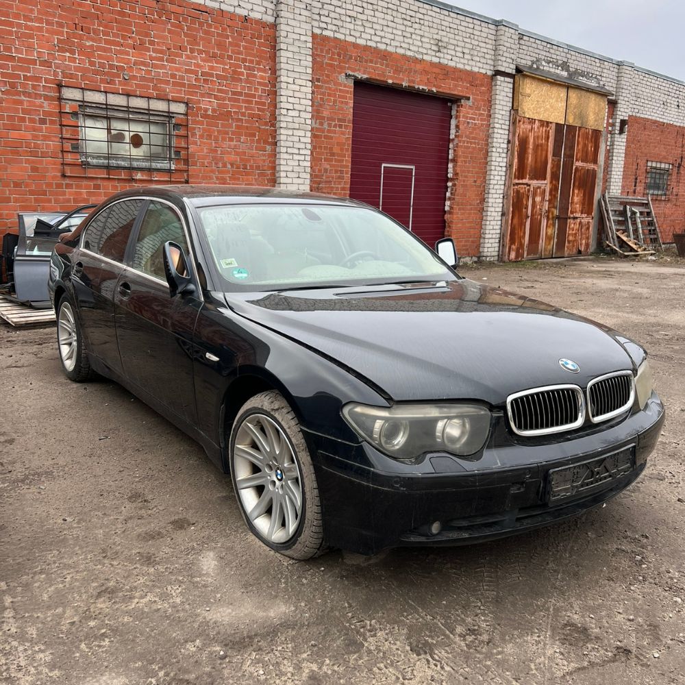 BMW E65 745 2002.G.