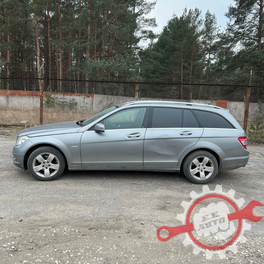 Mercedes Benz C200 2009.G.rezerves daļas