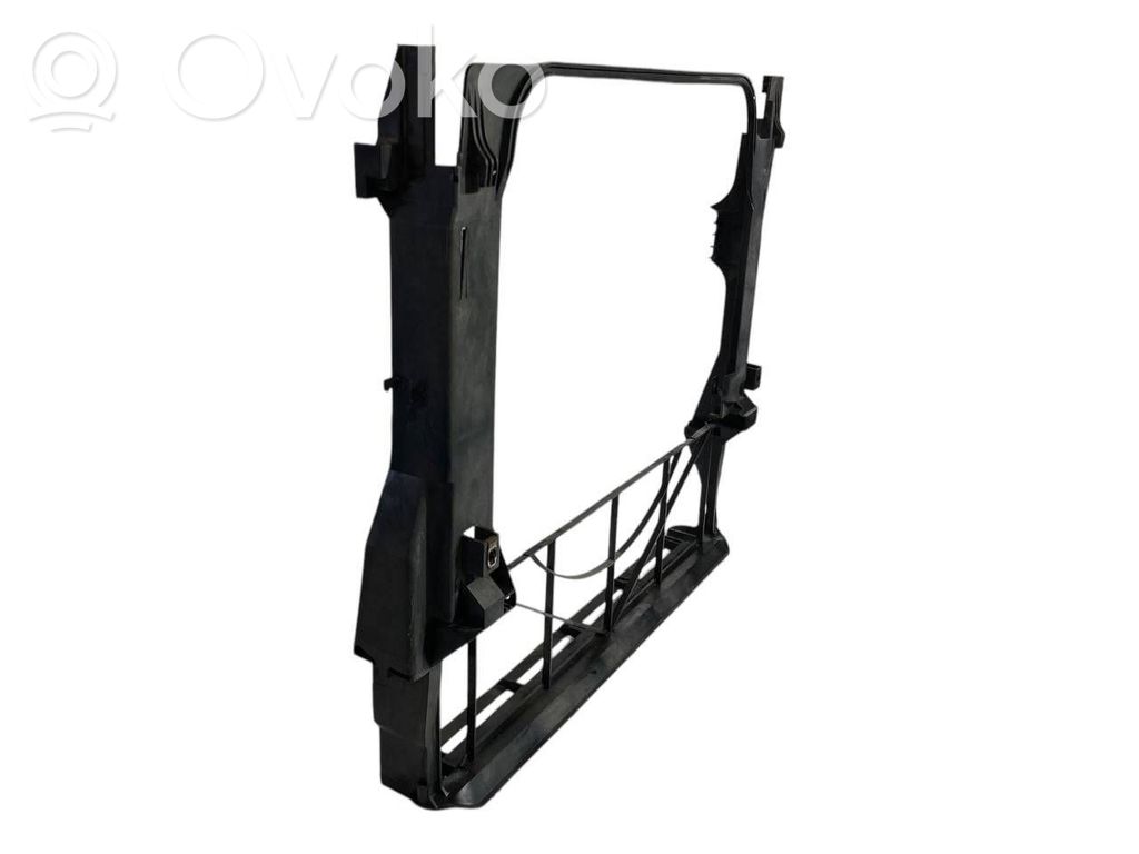 Radiator(s) holder/bracket