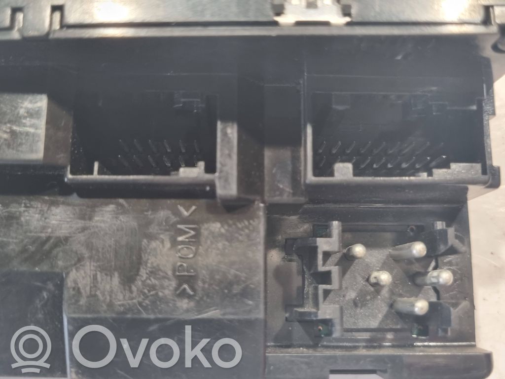 Elektrisko logu slēdzis
