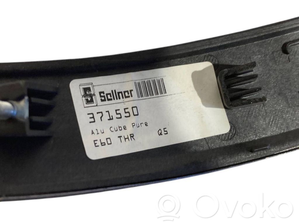 Salona dekoratīvās apdares komplekts