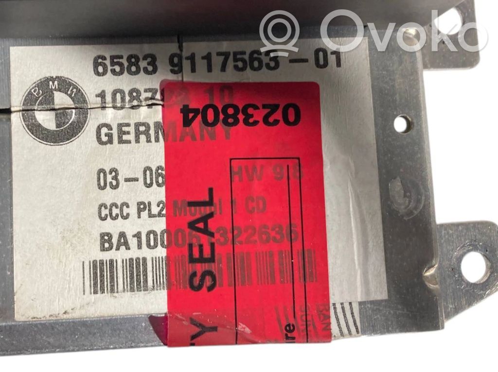 Radio / CD/DVD atskaņotājs / navigācija