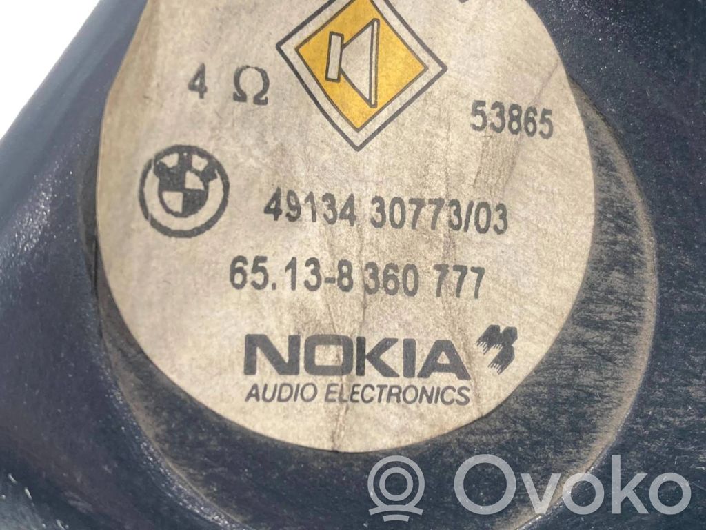 Speaker(s) in the rear door