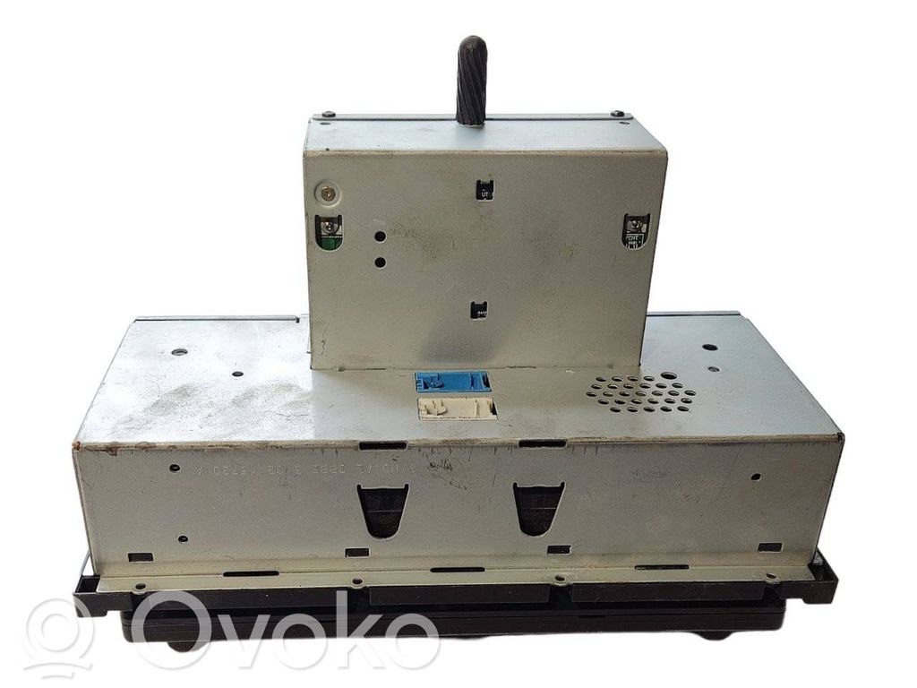Radio / CD/DVD player / navigation