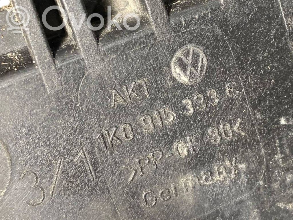 Akumulatora nostiprināšanas pamatne