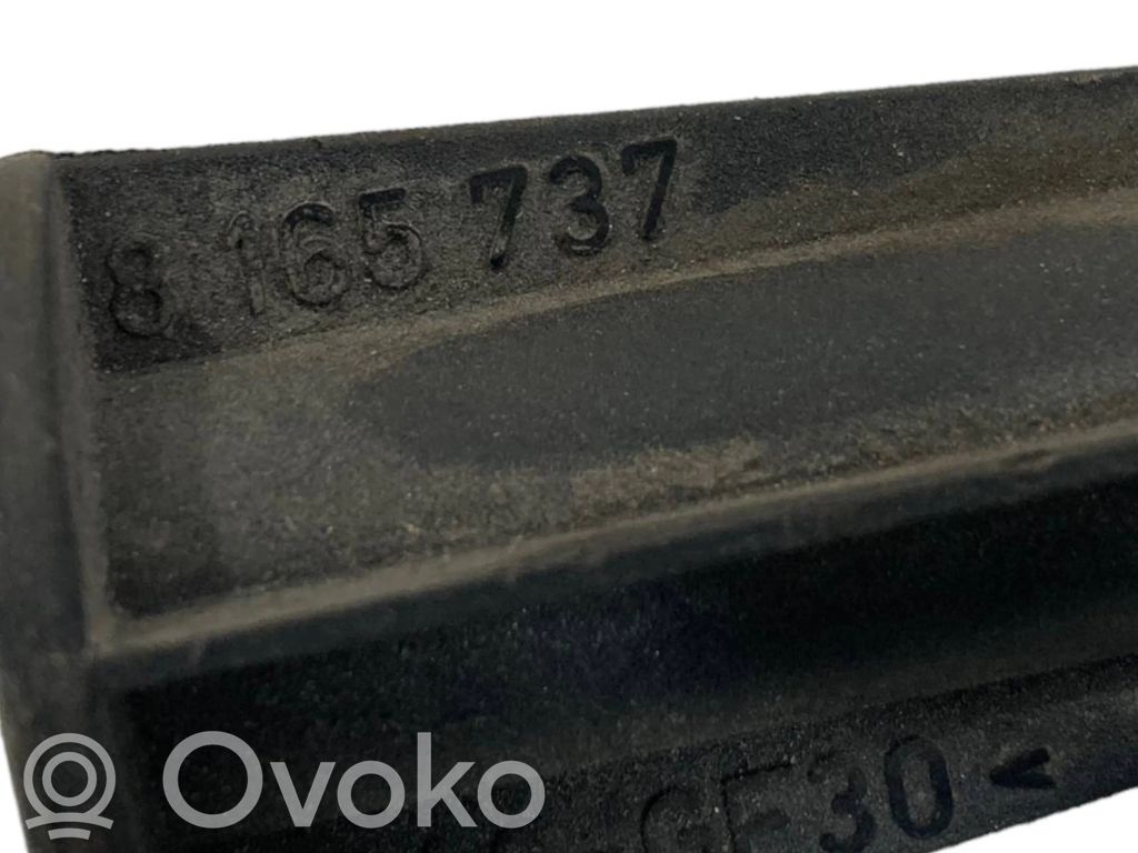 Болт запасного колеса