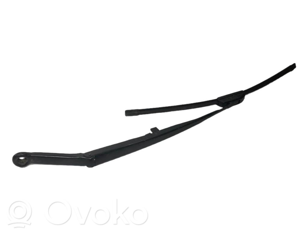 Windshield wiper arm