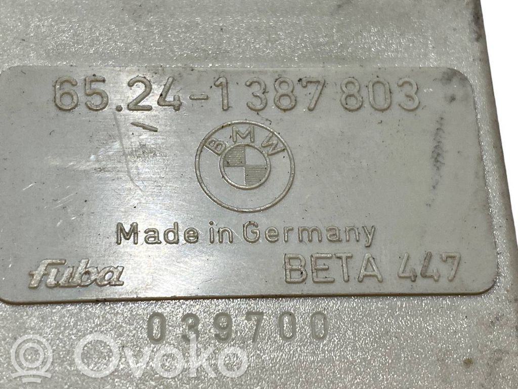 Antenas vadības bloks