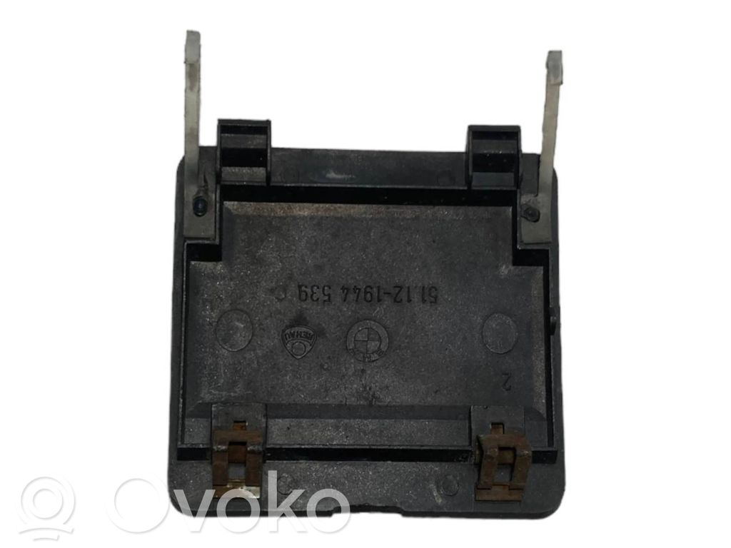 Rear bumper corner part