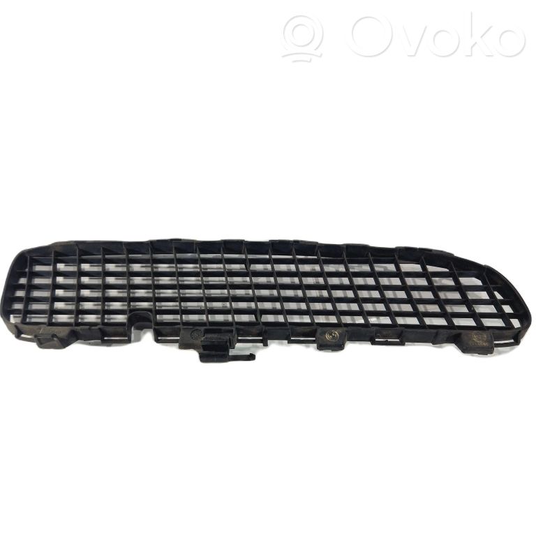 Bonnet decorative grille
