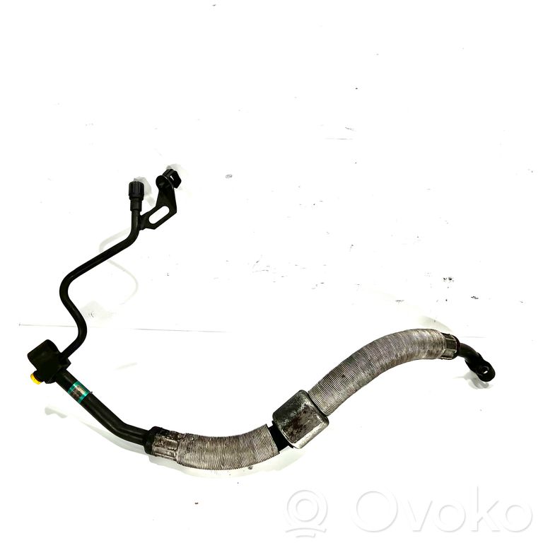 Air conditioner pipe(s) / hose(s)