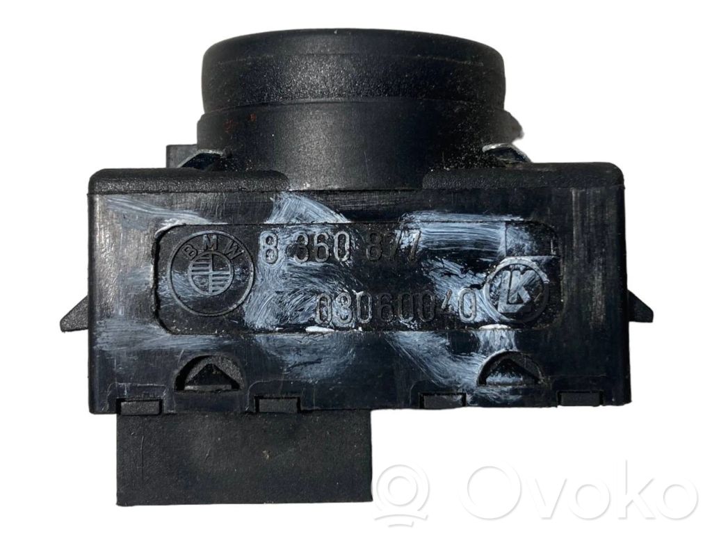 Seat adjustment switch(es)