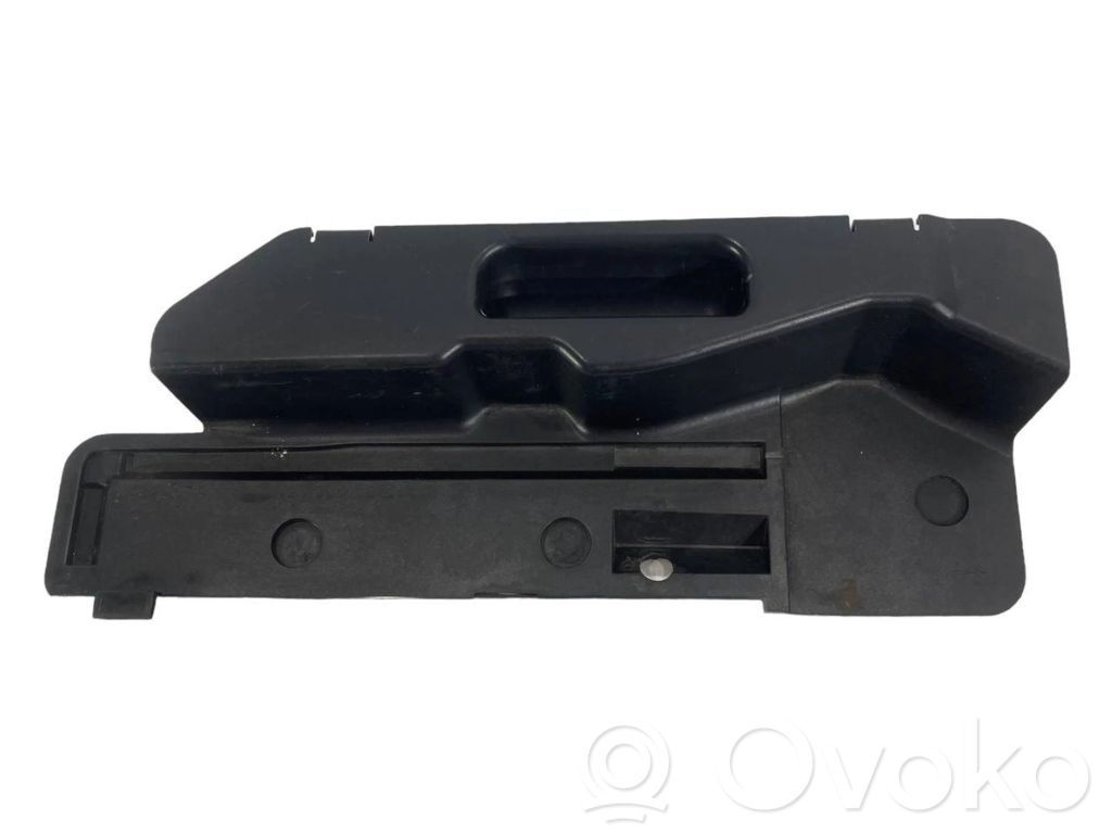 Spare wheel compartment trim
