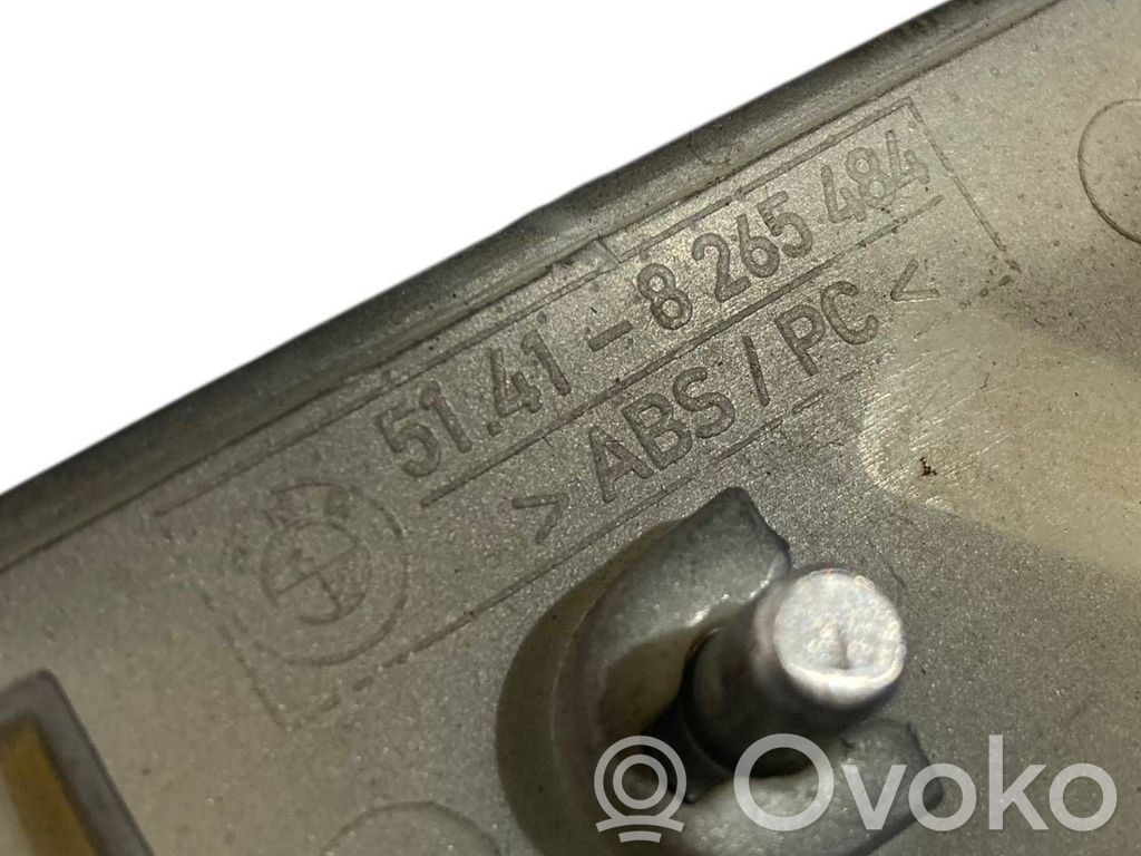 Sēdekļu un durvju dekoratīvās apdares komplekts