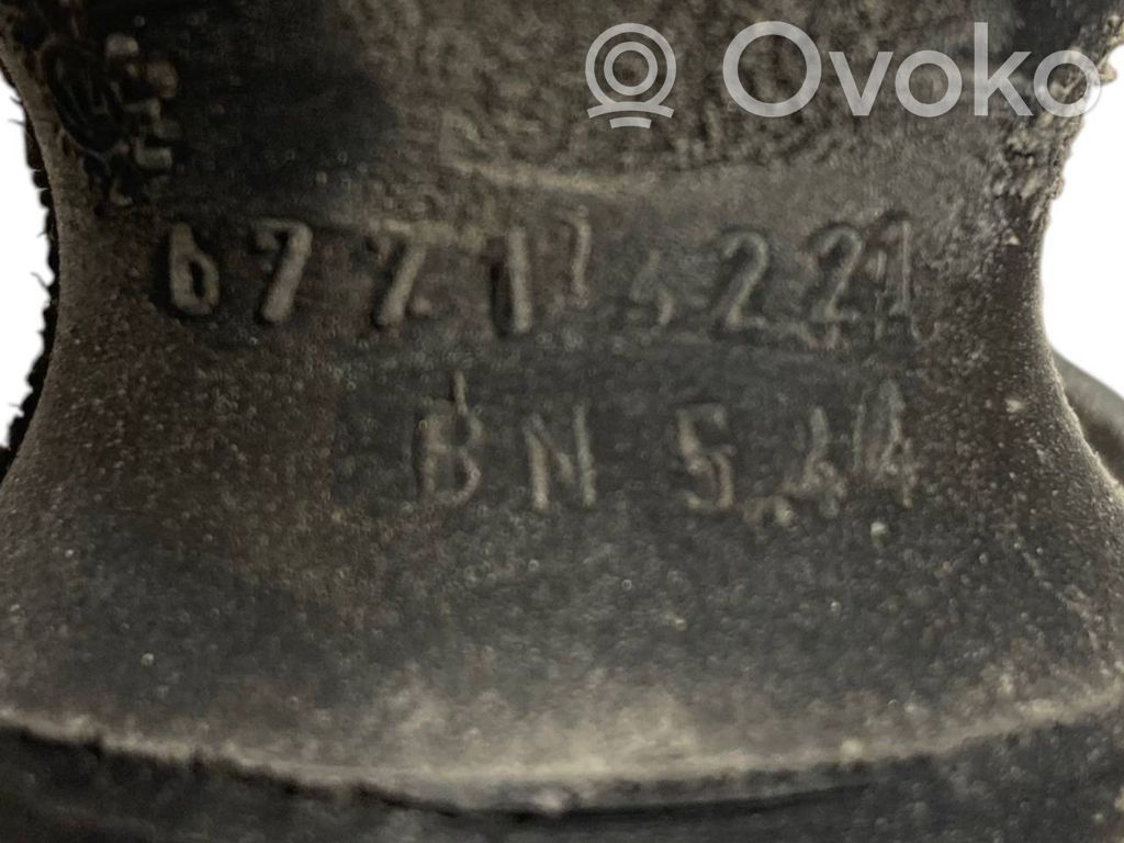 Transmission mounting bracket