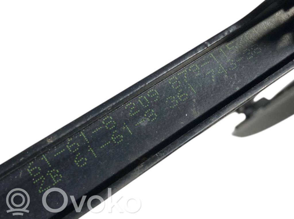 Windshield wiper arm