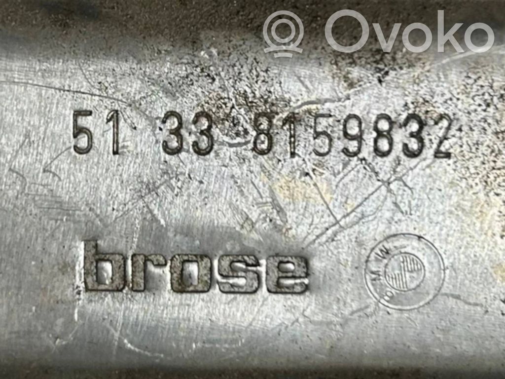 Priekšpusē elektriskā loga pacelšanas mehānisma komplekts