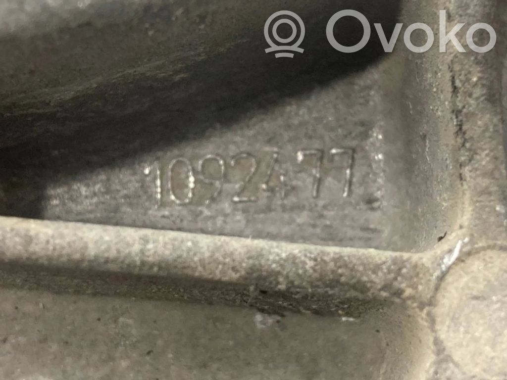 Кронштейн крепления трансмиссии