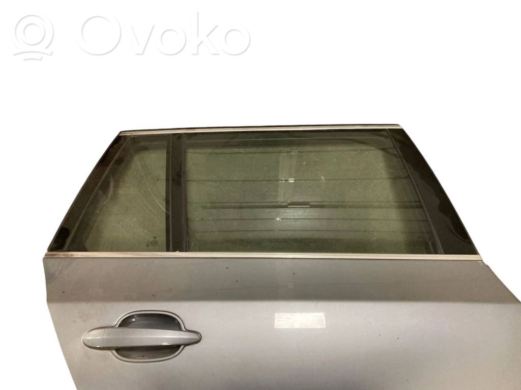 Rear door