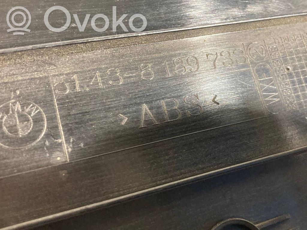 Kāju zonas sānu dekoratīvā apdare