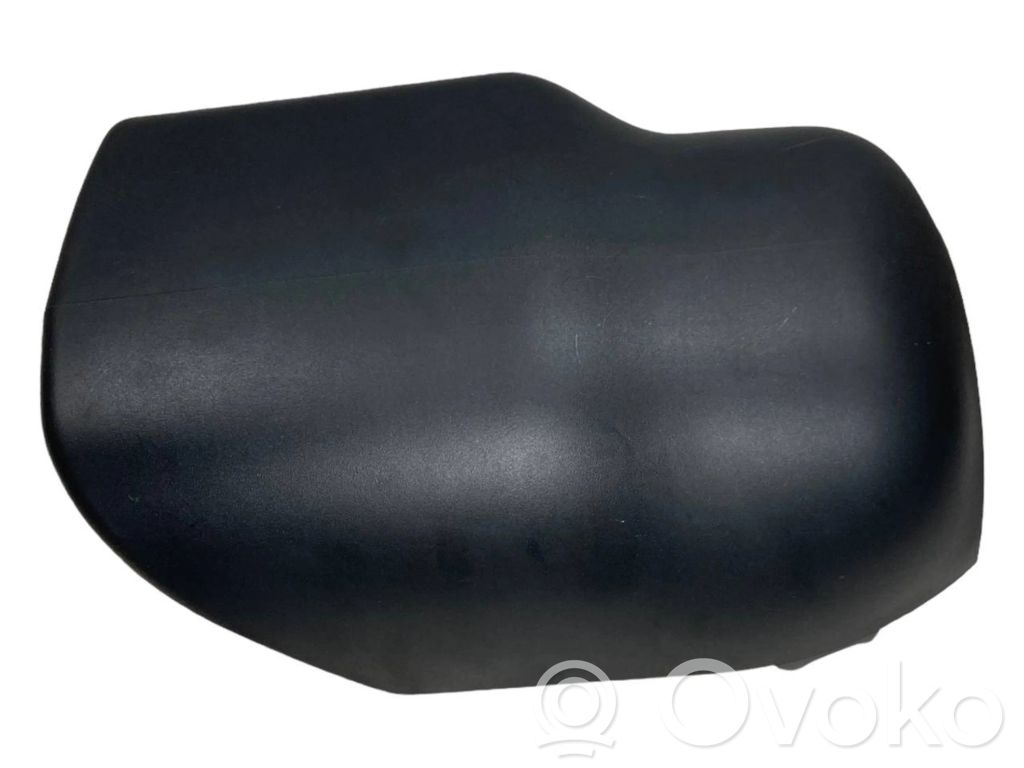 Steering axle trim