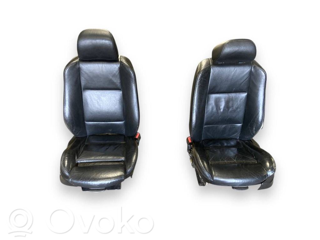 Sēdekļu komplekts