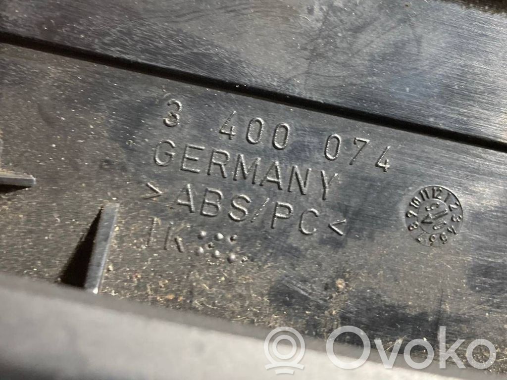 Центральная вентиляционная решетка