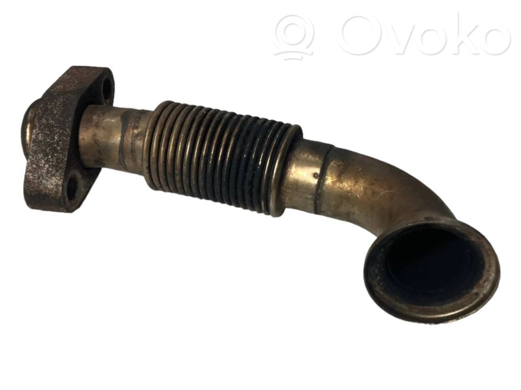 Caurulīte (-es) / šļūtene (-es)