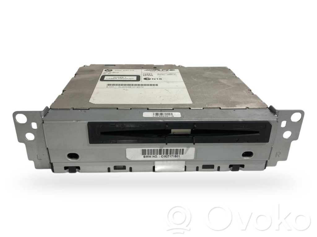 Radio / CD/DVD player / navigation