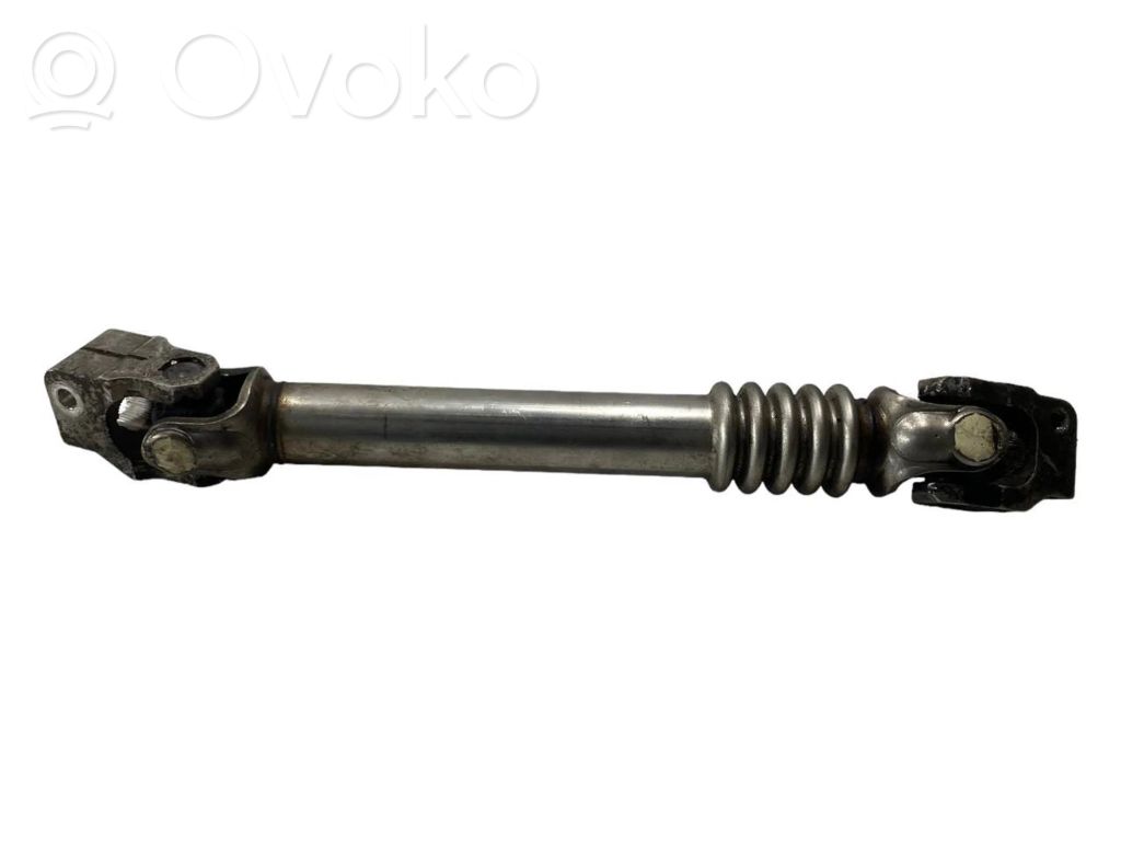 Steering wheel axle cross-joint