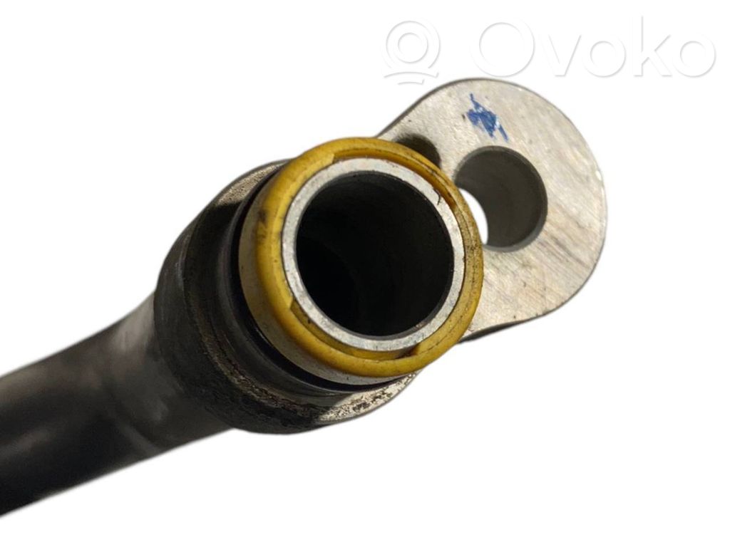 Air conditioner pipe(s) / hose(s)
