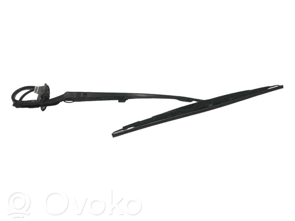 Windshield wiper arm
