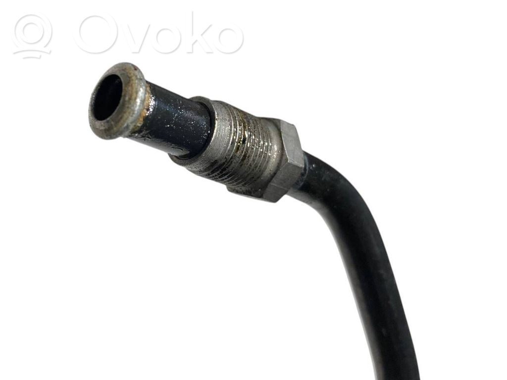 Caurulīte (-es) / trubiņa (-as)