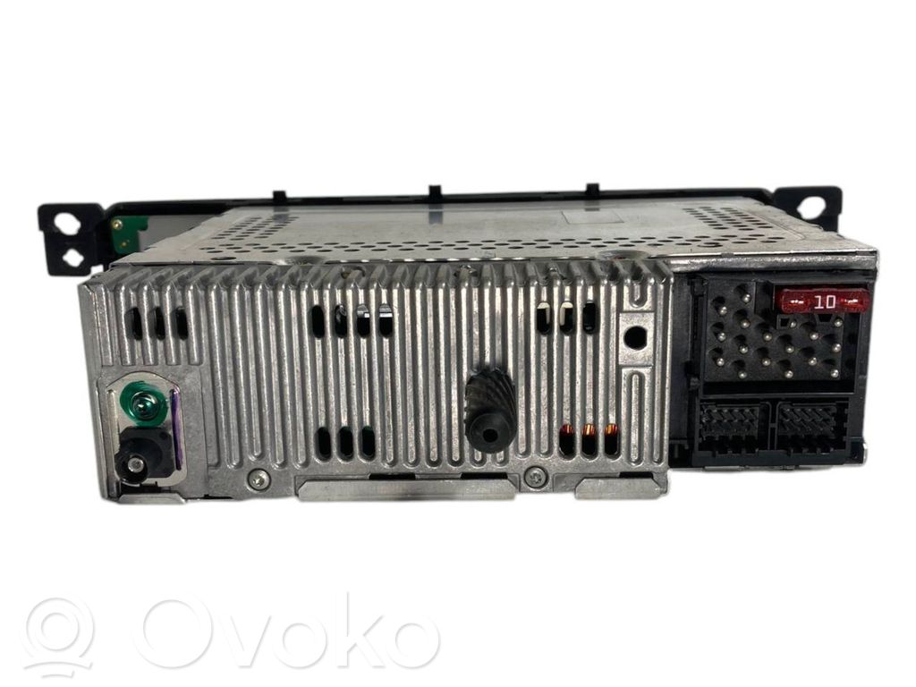 Radio / CD/DVD player / navigation