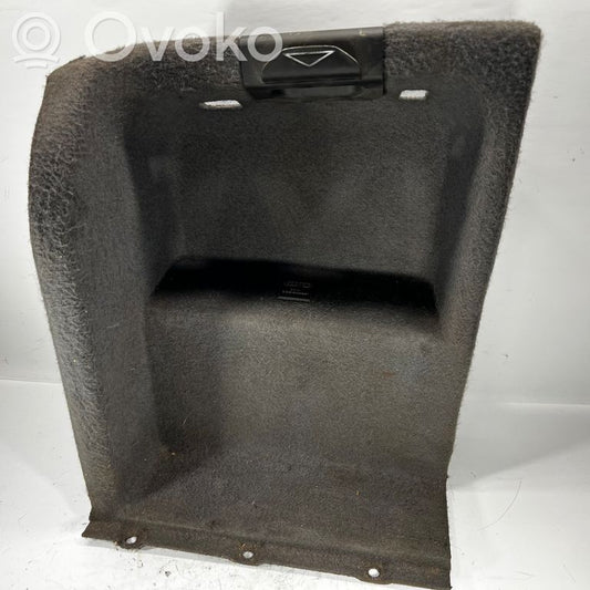 Side decorative trim panel